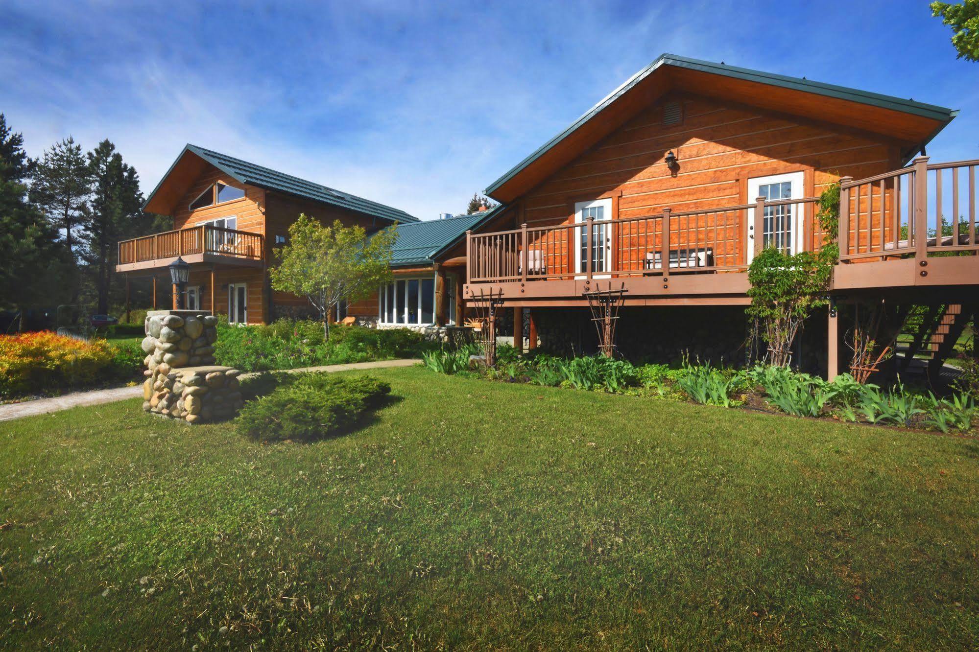 Bad Rock Bed And Breakfast Inn Columbia Falls Exterior photo